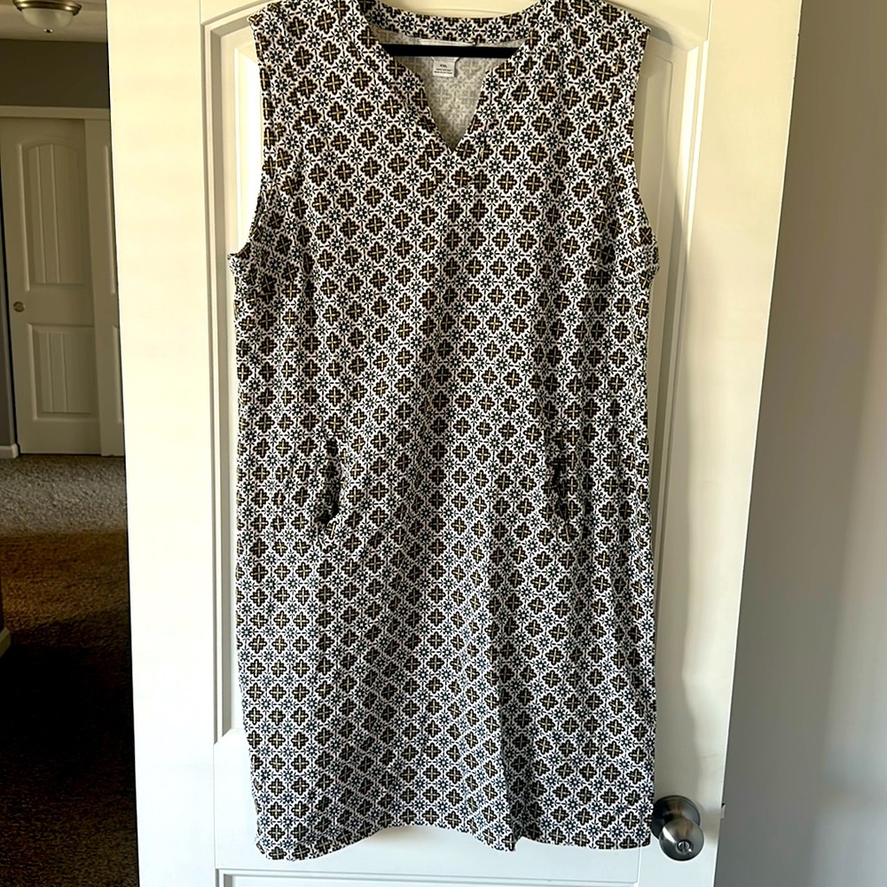 Liz Claiborne sleeveless dress with pockets size XXL